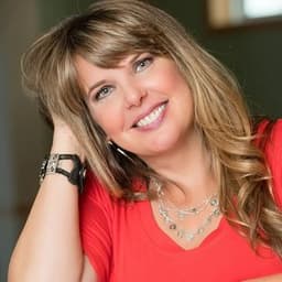Tracee Sloan - Juice recipes and juice fasting tips