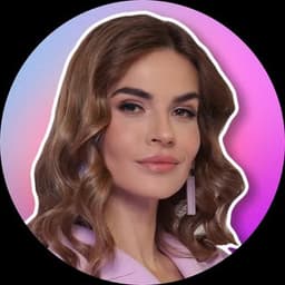Online nail classes • Anastasia Luksha • Milton